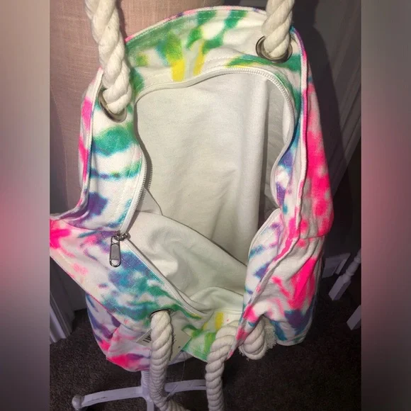 3/$20 Colourful Tie-Dye Tote Bag - Picture 3 of 4
